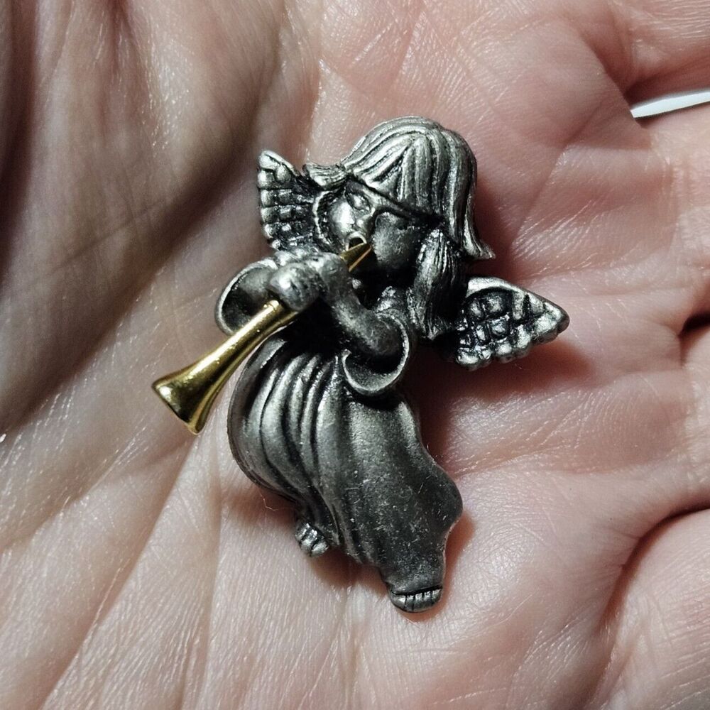 Vintage Signed Daria Guardian Angel Horn Brooch Fine Pewter